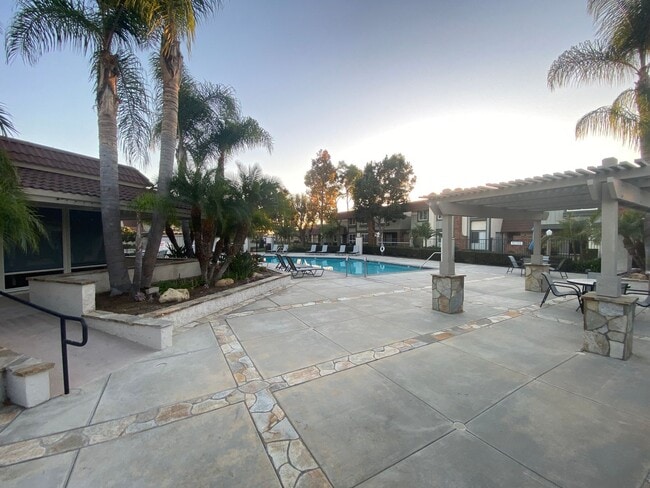 Building Photo - Luxurious 3 Bedroom Cypress Townhouse for Rent!