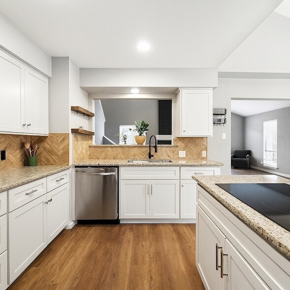 Building Photo - 13310 Ravensway Dr