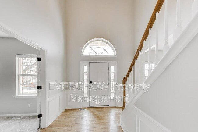 Building Photo - 14175 Nicholas Dr