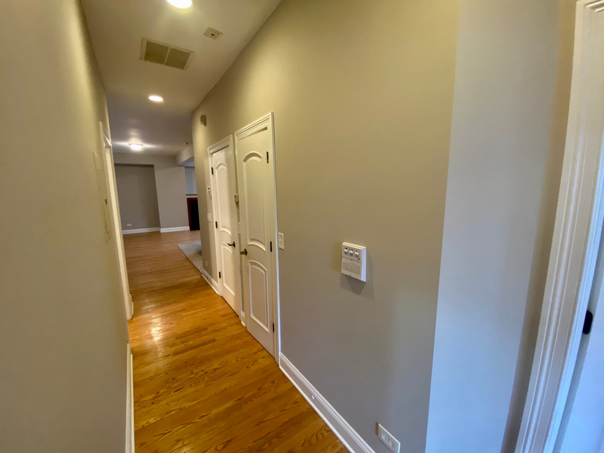 Building Photo - 1140 E Marquette Rd