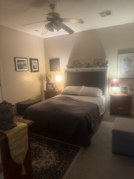 Master bed - 6155 Saddle Horse Ave