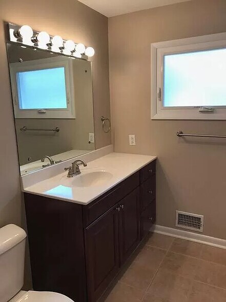 Building Photo - 1431 Woodland Ave