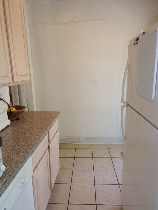 Building Photo - 3601 Keswick Rd