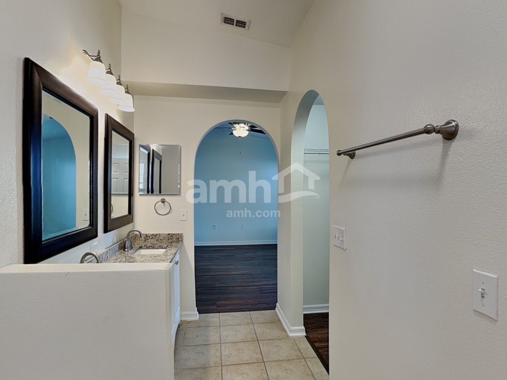Building Photo - 5251 Silver Thistle Ln