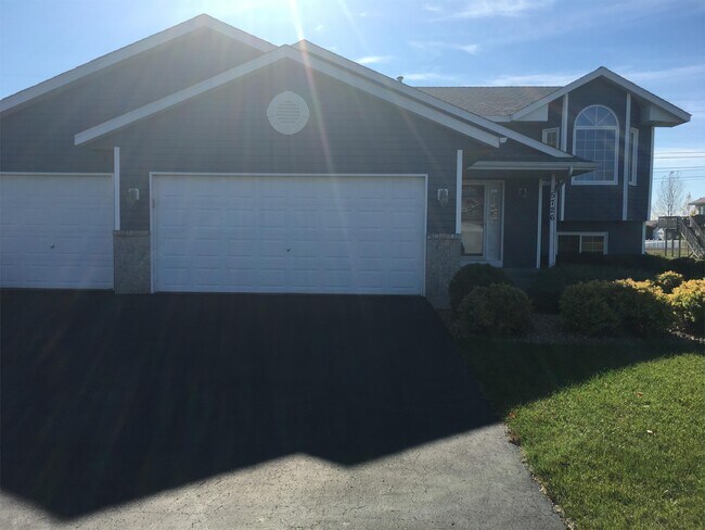 Building Photo - 5726 Egret Ave