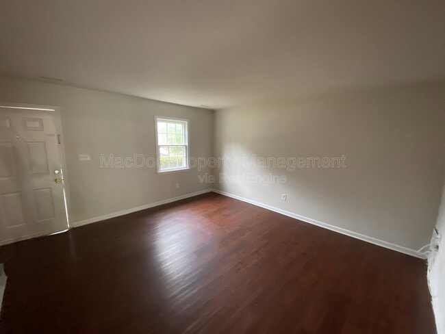 Building Photo - 719 Olde Greenwich Cir