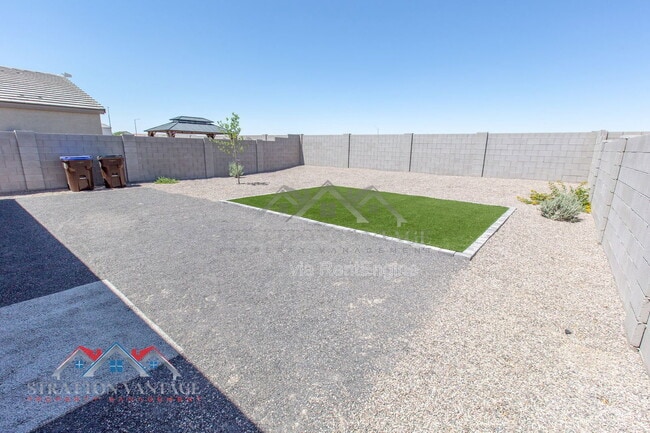 Building Photo - 1474 W Inca Dr