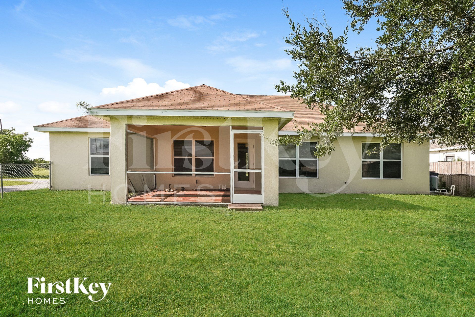 Building Photo - 521 NW 14th Terrace