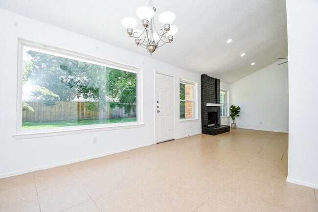 Building Photo - 7203 Santa Rita Dr