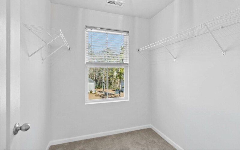 Building Photo - 28 York Ct