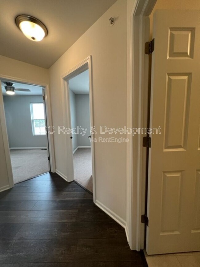 Building Photo - 4435 Monroe Ct