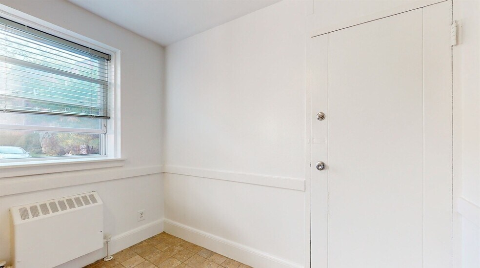 Building Photo - 461 Arborway