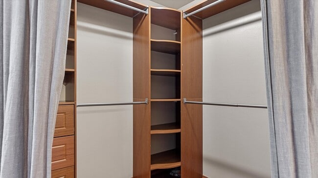 Building Photo - 24609 SE 45th Way