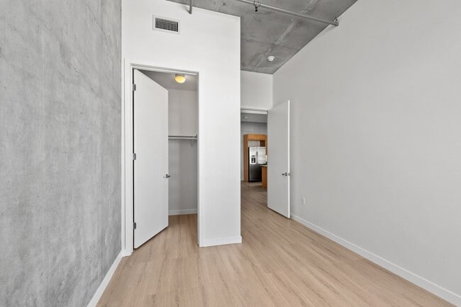 Building Photo - BRAND NEW FLOORS! Spacious 2 Bedroom 2 Bathroom at M2i in Downtown San Diego