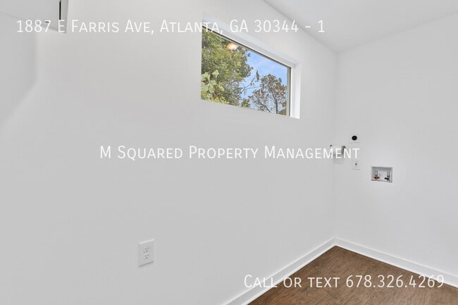 Building Photo - 1887 E Farris Ave