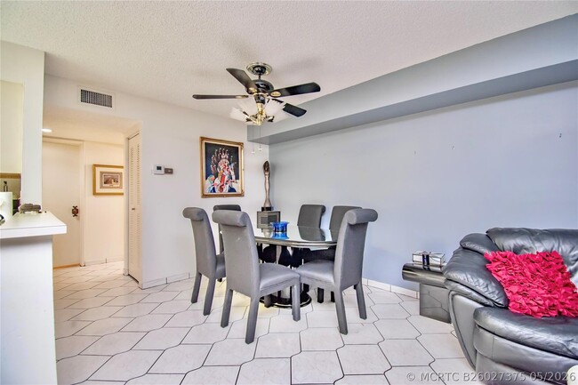 Building Photo - 14895 Builtmore Way