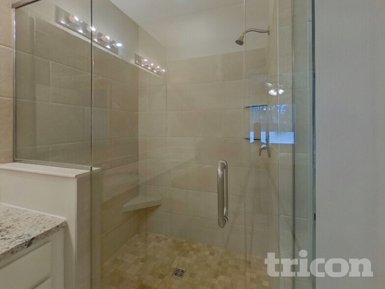 Building Photo - 3108 Bethpage Loop