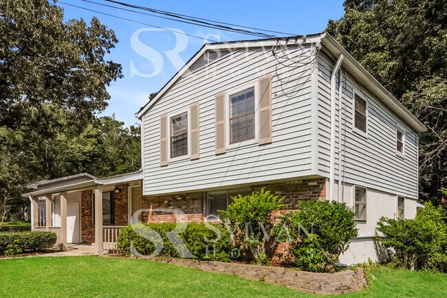 Building Photo - Coming HOME never felt so good!