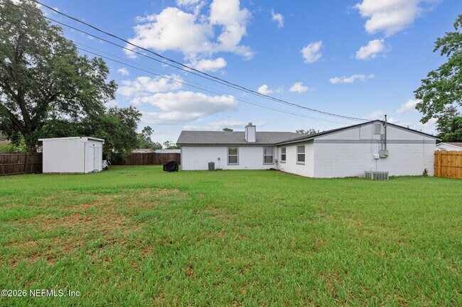 Building Photo - 7600 Pheasant Run Dr