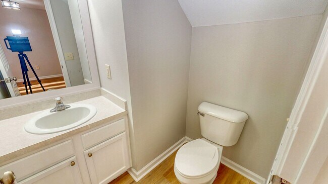 Building Photo - 5028 Winfield Dr