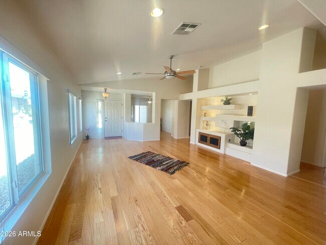 Building Photo - 1120 S 232nd Ave