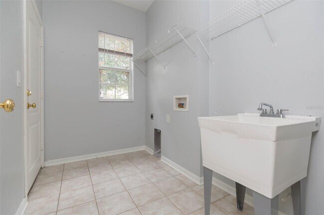 Building Photo - 17843 Cunningham Ct