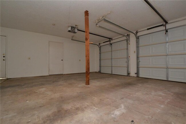 Building Photo - 5311 Doe Valley Ln