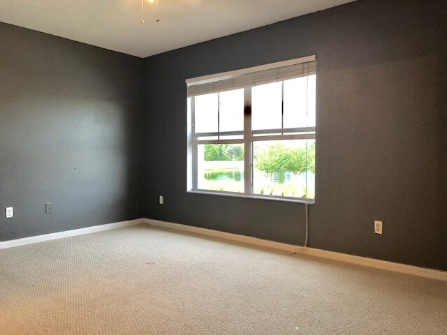 Building Photo - 927 Spring Harvest Ct