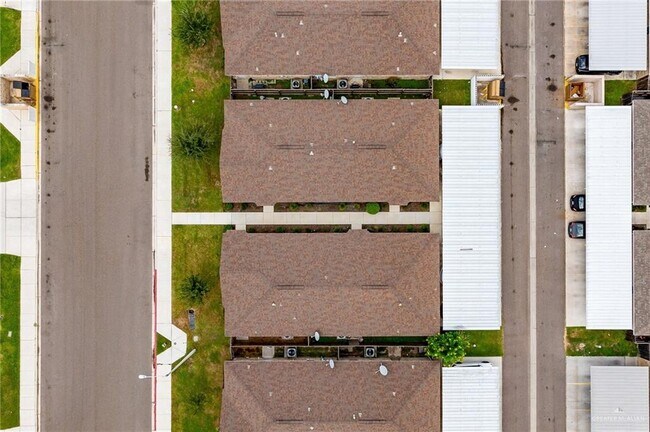 Building Photo - 3805 Hawthorne Ave