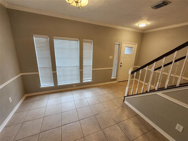Building Photo - 16302 Flint Run Way