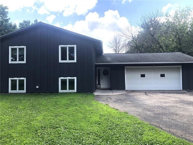 Primary Photo - 5530 Endress Ct