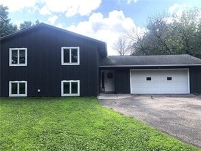 Building Photo - 5530 Endress Ct
