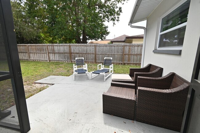 Building Photo - 206 Cape Coral Pkwy W