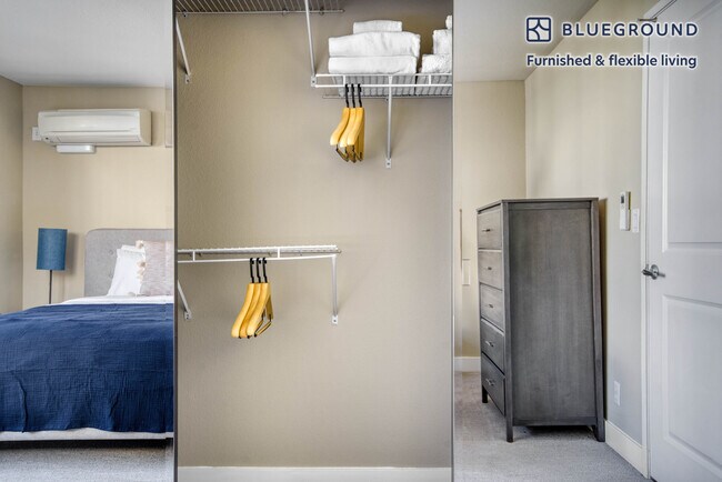 Building Photo - 801 Church St