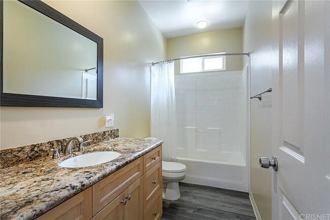 Building Photo - 341 Franklin Ln