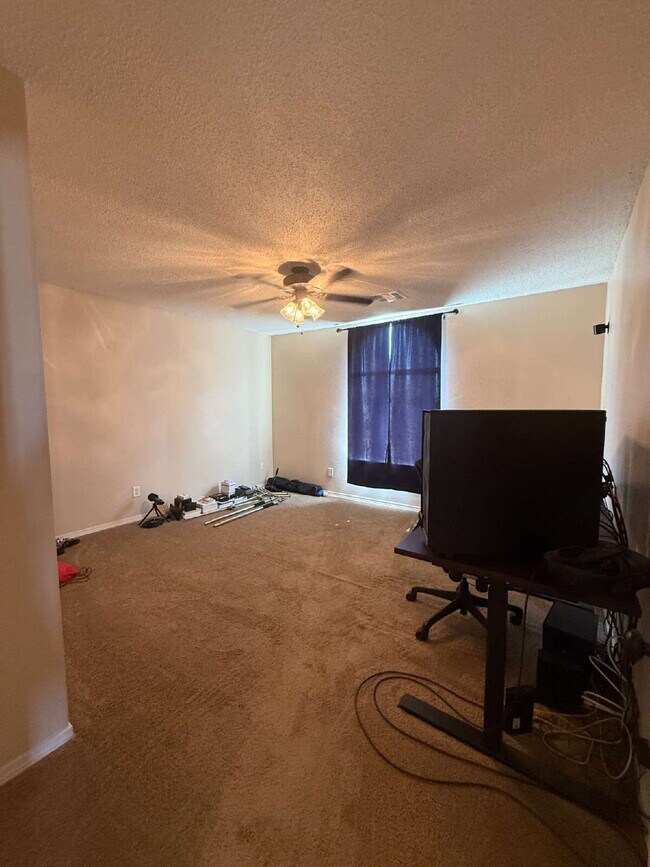 Building Photo - 12869 Little Misty Ln