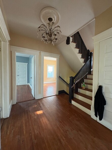 Building Photo - 150-20 86th Ave