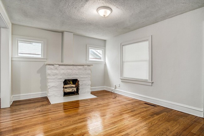 Building Photo - 3817 S Benton Ave