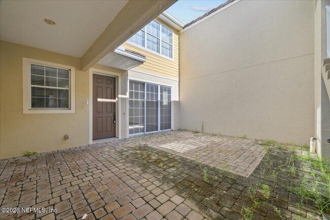 Building Photo - 539 Hedgewood Dr
