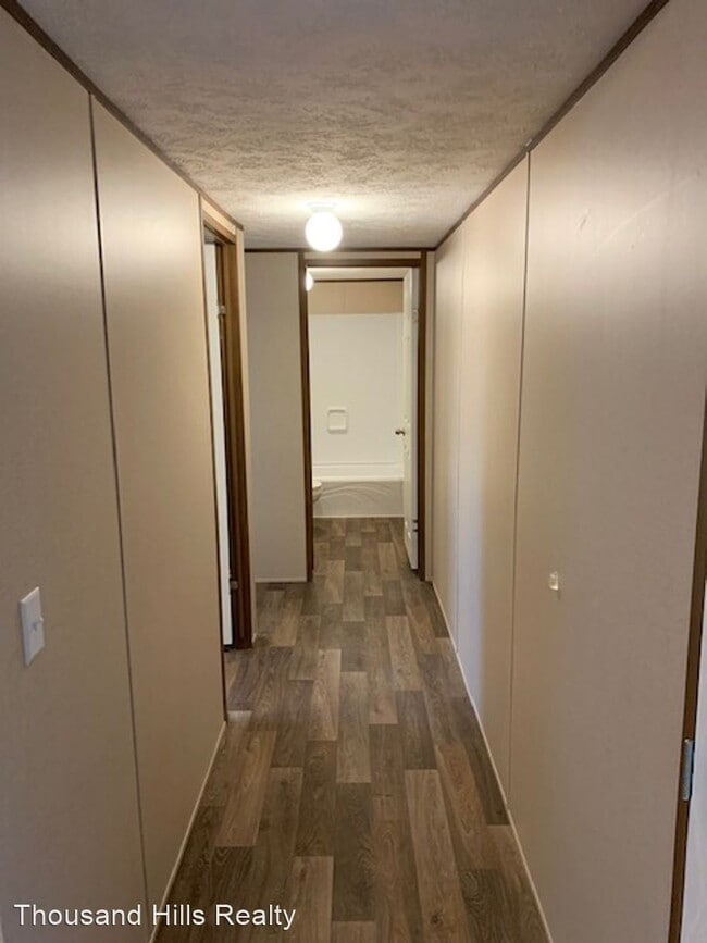 Building Photo - 2 br, 2 bath House - 640 State Highway 248...