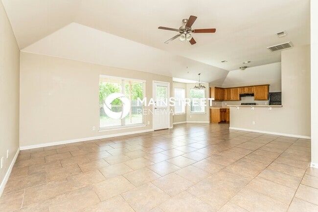 Building Photo - 3 Bedroom Pet-Friendly Home in Crowley, TX...