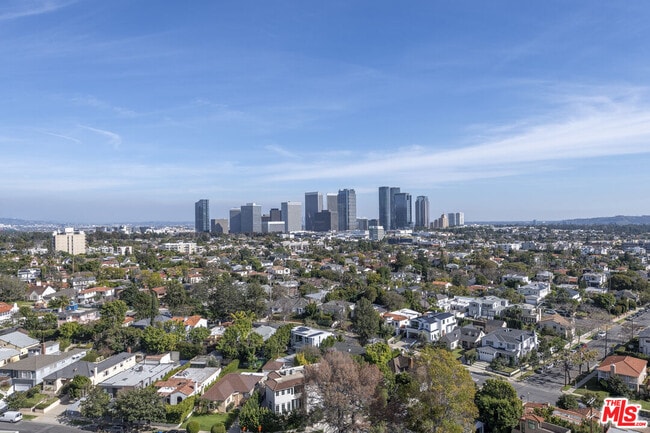 Building Photo - 10590 Wilshire Blvd