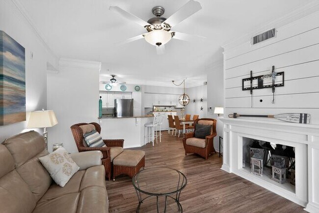 Building Photo - 4114 Central Sarasota Pkwy