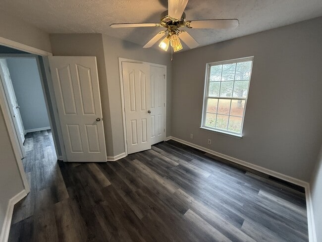 Building Photo - 1730 Azure Way