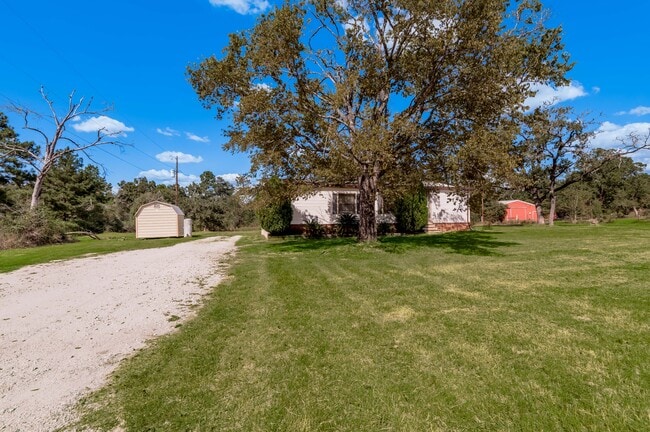 Building Photo - 30 Allen Rd