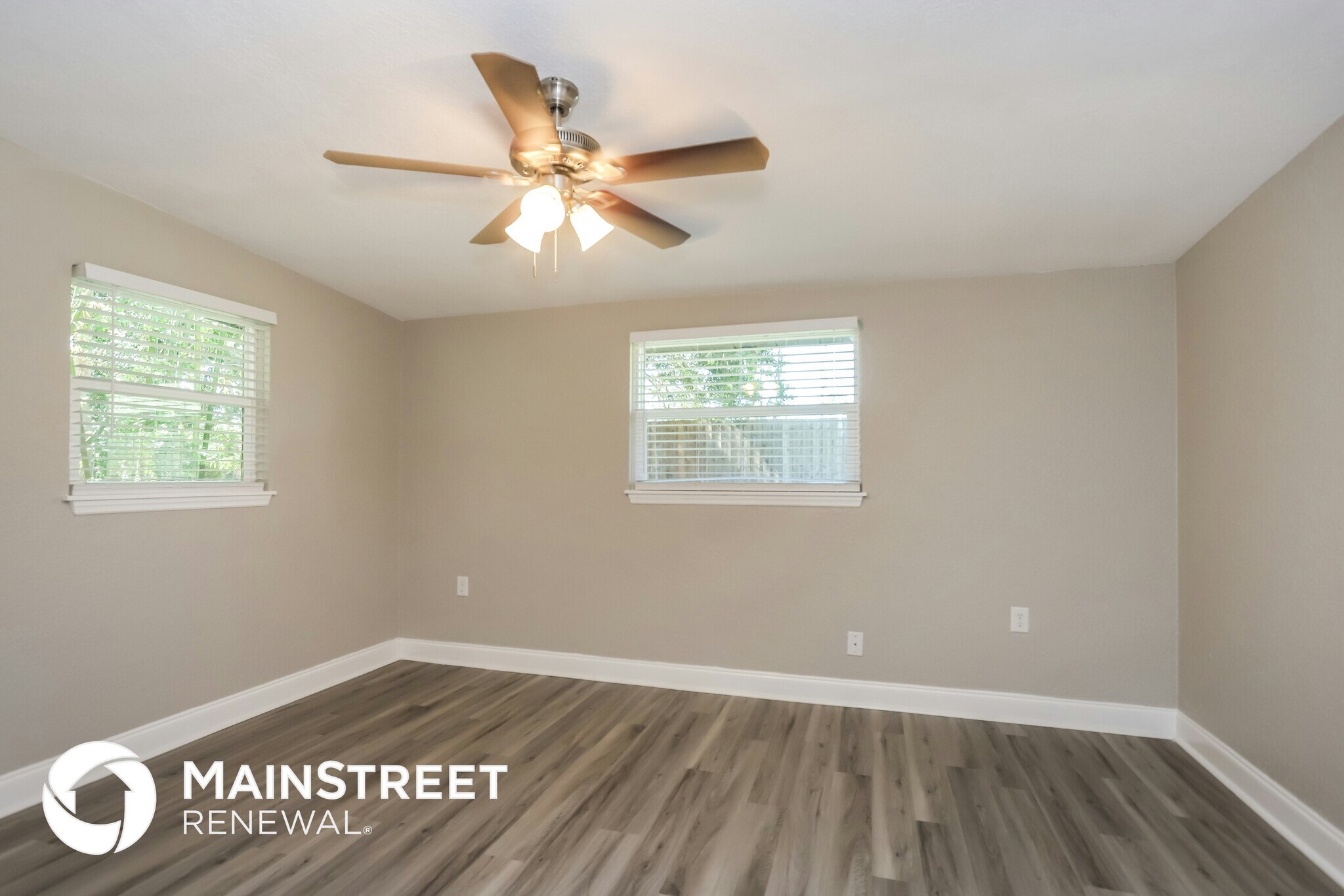 Building Photo - 311 E Baffin Dr
