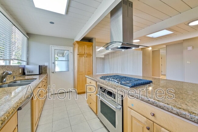 Building Photo - 3733 Carlson Cir