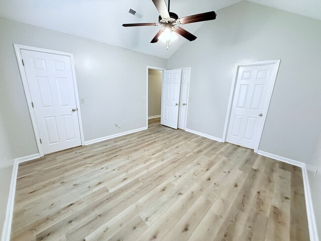Building Photo - 3BR/3BA For Rent