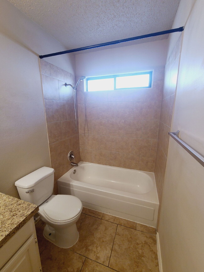 Building Photo - COMING SOON - Cedar Hill: Large 5 Bedroom,...