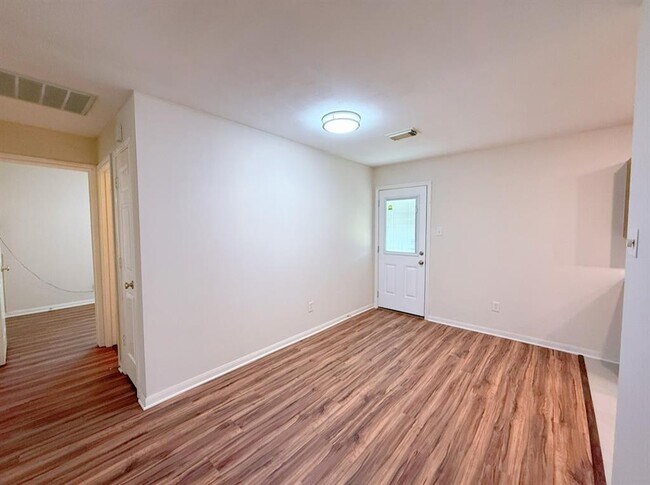 Building Photo - 5328 Tallowpine Terrace